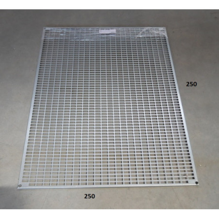 Platine métal perforée 250x250mm SOBEM 09763